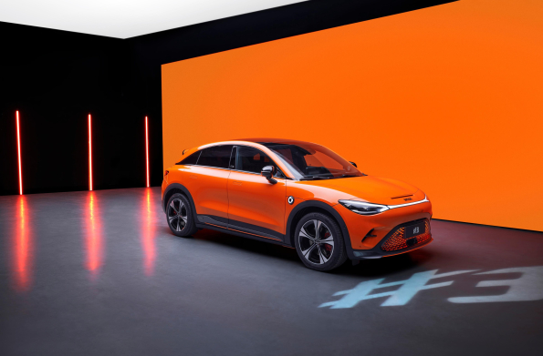 smart精灵#3亮相中国市场 传承家族设计语言(图1)