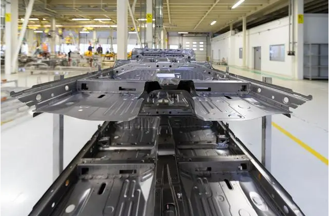 哪吒汽车破产余波，至信股份连续两年计提大额坏账损失 