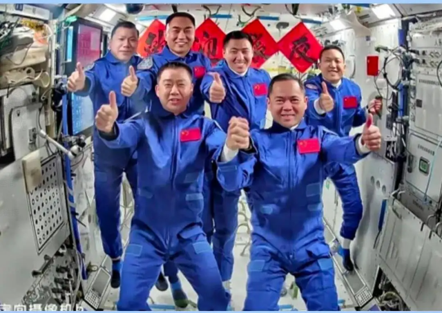 “太空交接”完成！神二十航天员11月5日返回地球